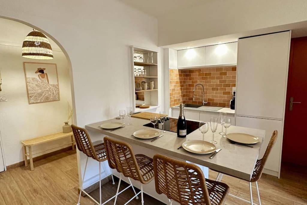 Chez Joan, Apt De Standing, 4 Prs, A 300M Des Plages Antibes Buitenkant foto